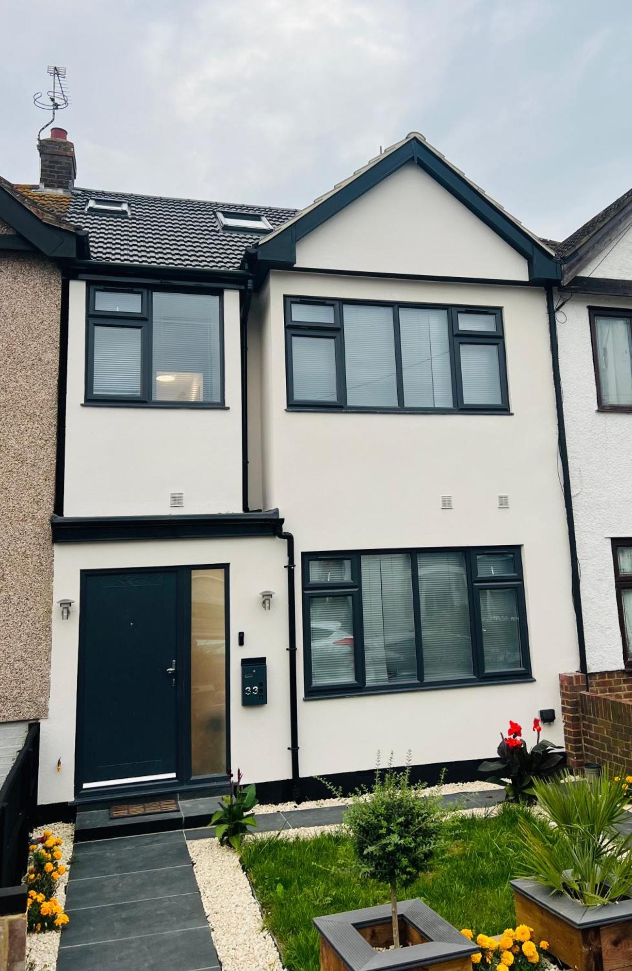 Modern Suite Feltham Exterior photo